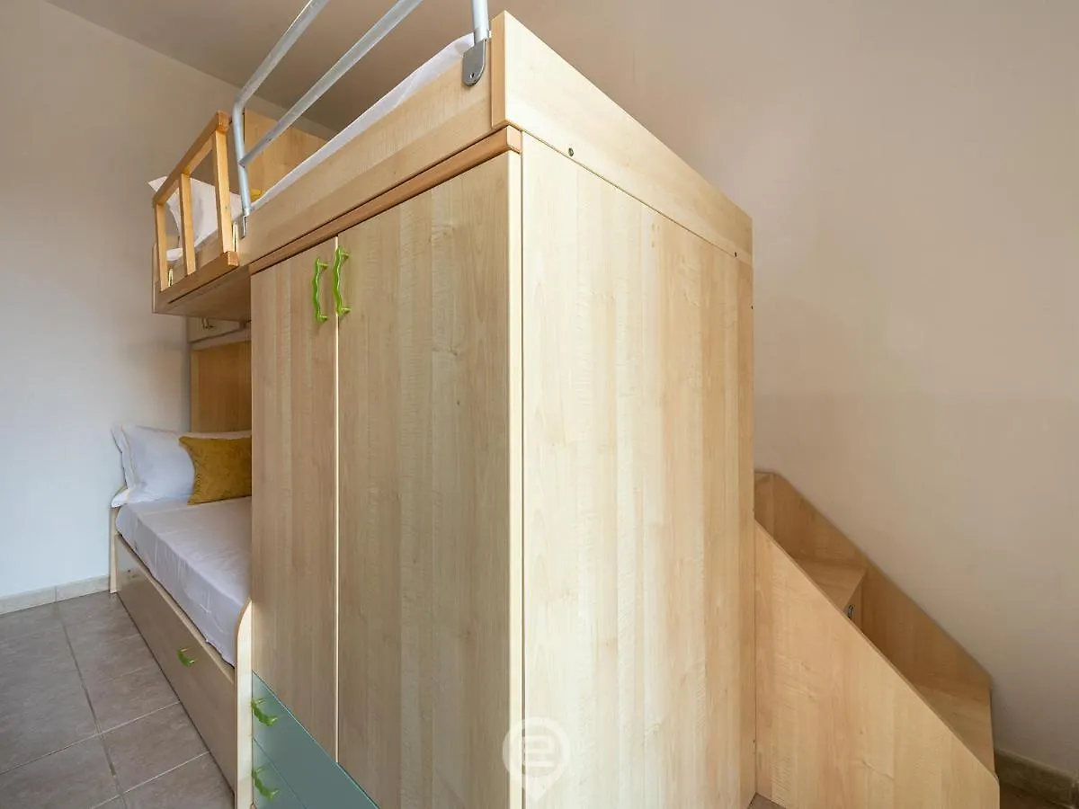 House Atena Apartman Putzu Idu